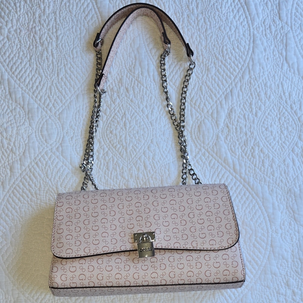 Women’s Pink Chain-Handle Shoulder Bag